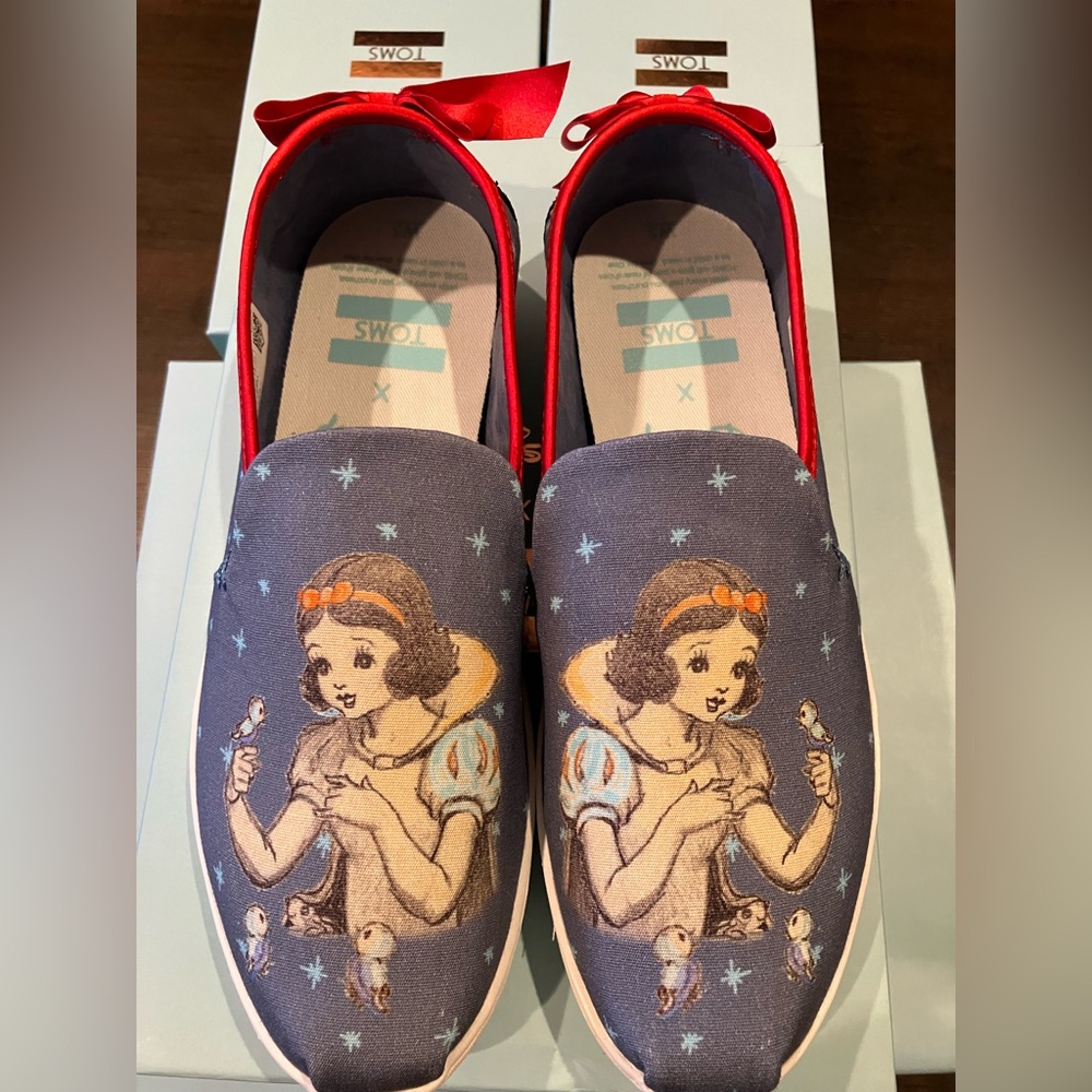 Brand New Disney x Toms Snow White Deconstructed Alpargata  slip-on Sneakers